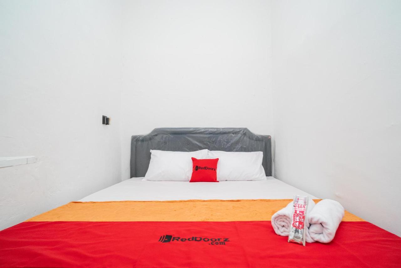 Reddoorz @ Aralia Harapan Indah Hotel Pulokendal Екстериор снимка