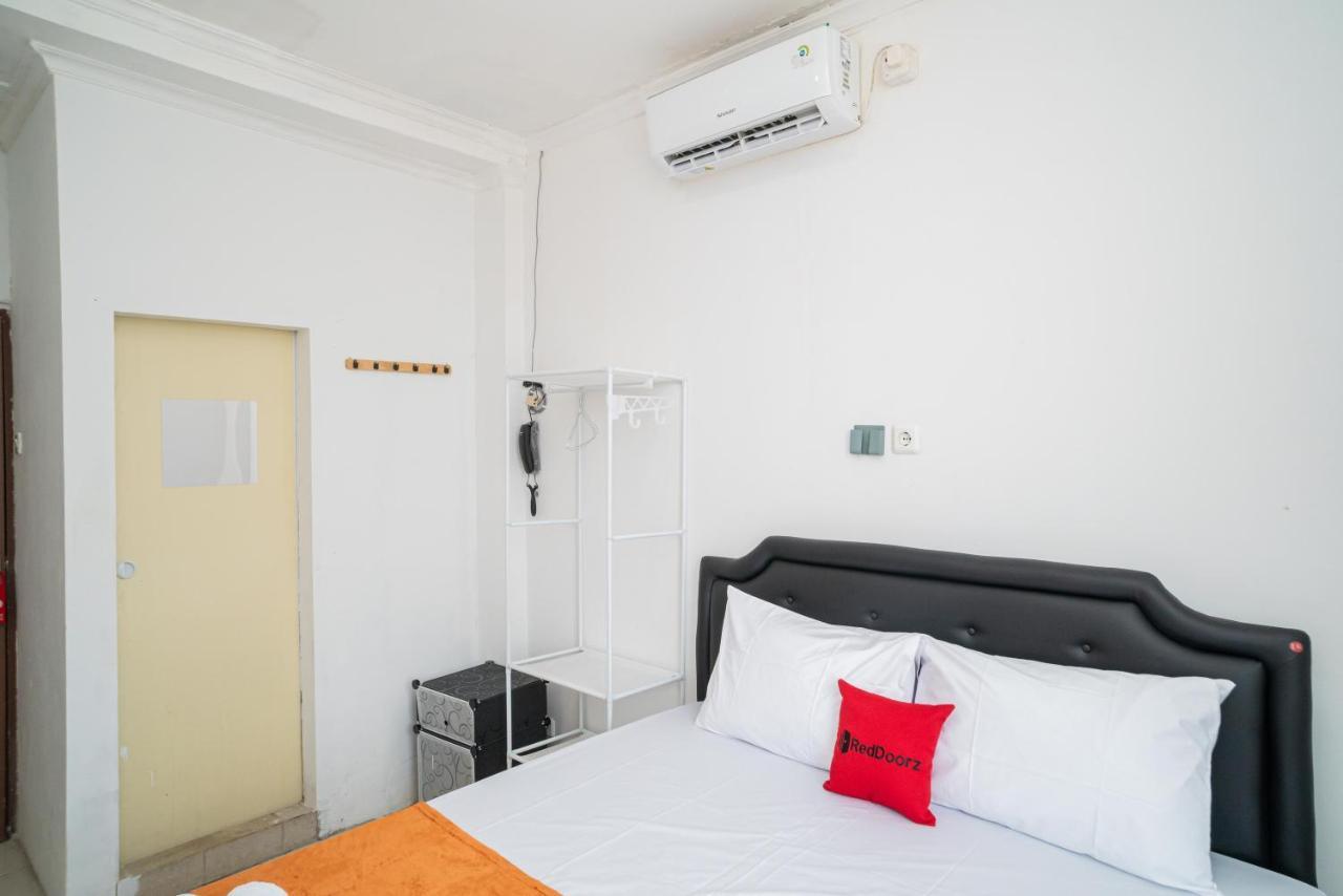 Reddoorz @ Aralia Harapan Indah Hotel Pulokendal Екстериор снимка