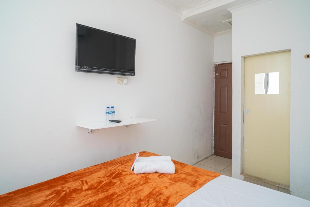 Reddoorz @ Aralia Harapan Indah Hotel Pulokendal Екстериор снимка